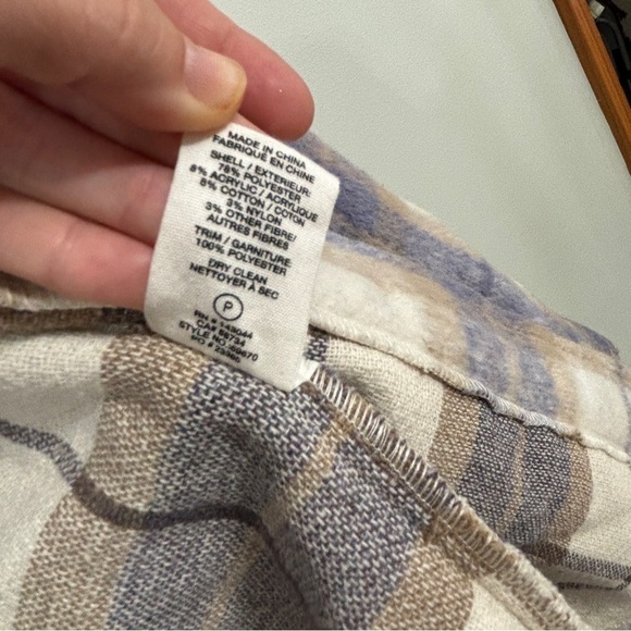 AVEC LES FILLES Relaxed Fit Lavender Beige Plaid Shacket Size extra small - Picture 5 of 7